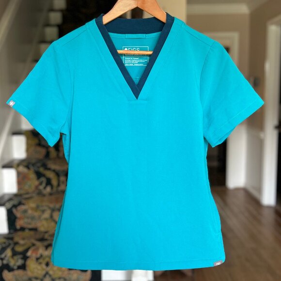 FIGS Oran Scrub Top V Neck Turquoise w/ Navy Trim and Slash Pockets Womens Sz M - Picture 1 of 7